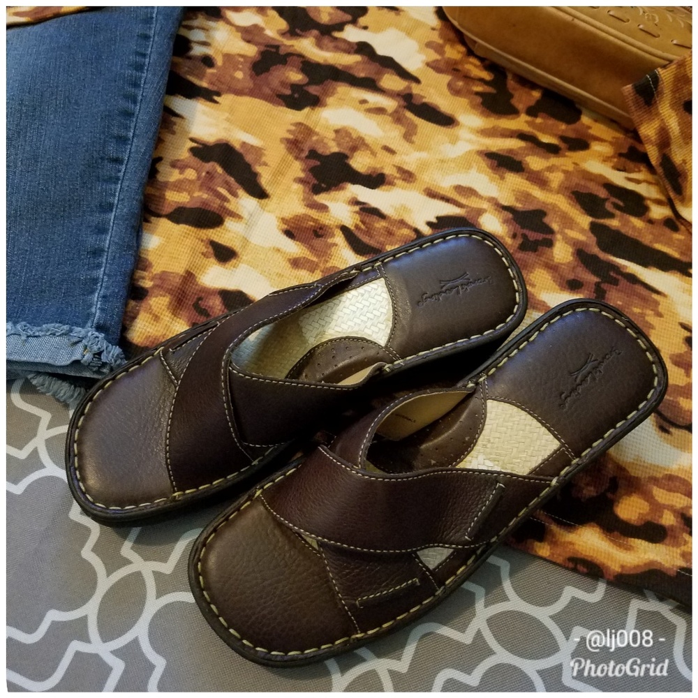 ♻️♻️Brown's Landing ▪ Chunky Sandals